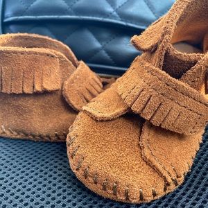 Infant Minnetonka Moccasins | Baby Minnetonka Front Strap Bootie | Fringe Baby